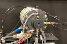GL Optic stworzyło Laboratorium Wzorcujące I Badawcze Promieniowania Optycznego ( CARLO ) 
