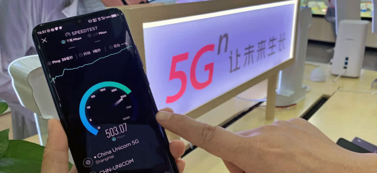 Chińskie marki smartfonów czeka dwucyfrowy spadek 