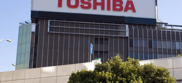 Oferty za chipowy biznes Toshiby sięgają 3,6 mld dolarów 