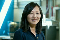 Zhenan Bao, profesor inżynierii chemicznej w Uniwersytecie Stanforda