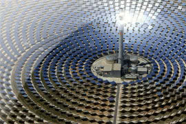 Powstaje największa chińska elektrownia solarna 