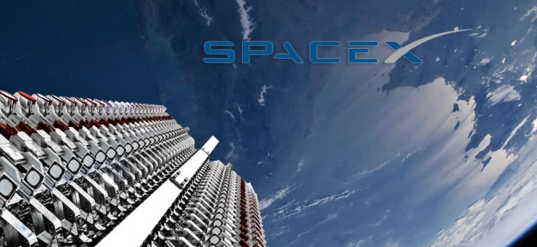 SpaceX otrzymuje zgodę na rozmieszczenie do 7500 satelitów 