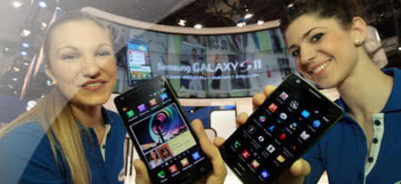 Rośnie światowa sprzedaż telefonów komórkowych - Samsung liderem rynku smartfonów 