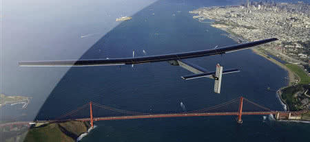 Solar Impulse 2 przeleciał nad Pacyfikiem 