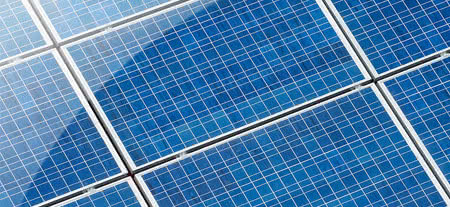 Zaostrza się konkurencja cenowa pomiędzy chińskimi i koreańskimi wytwórcami paneli słonecznych  