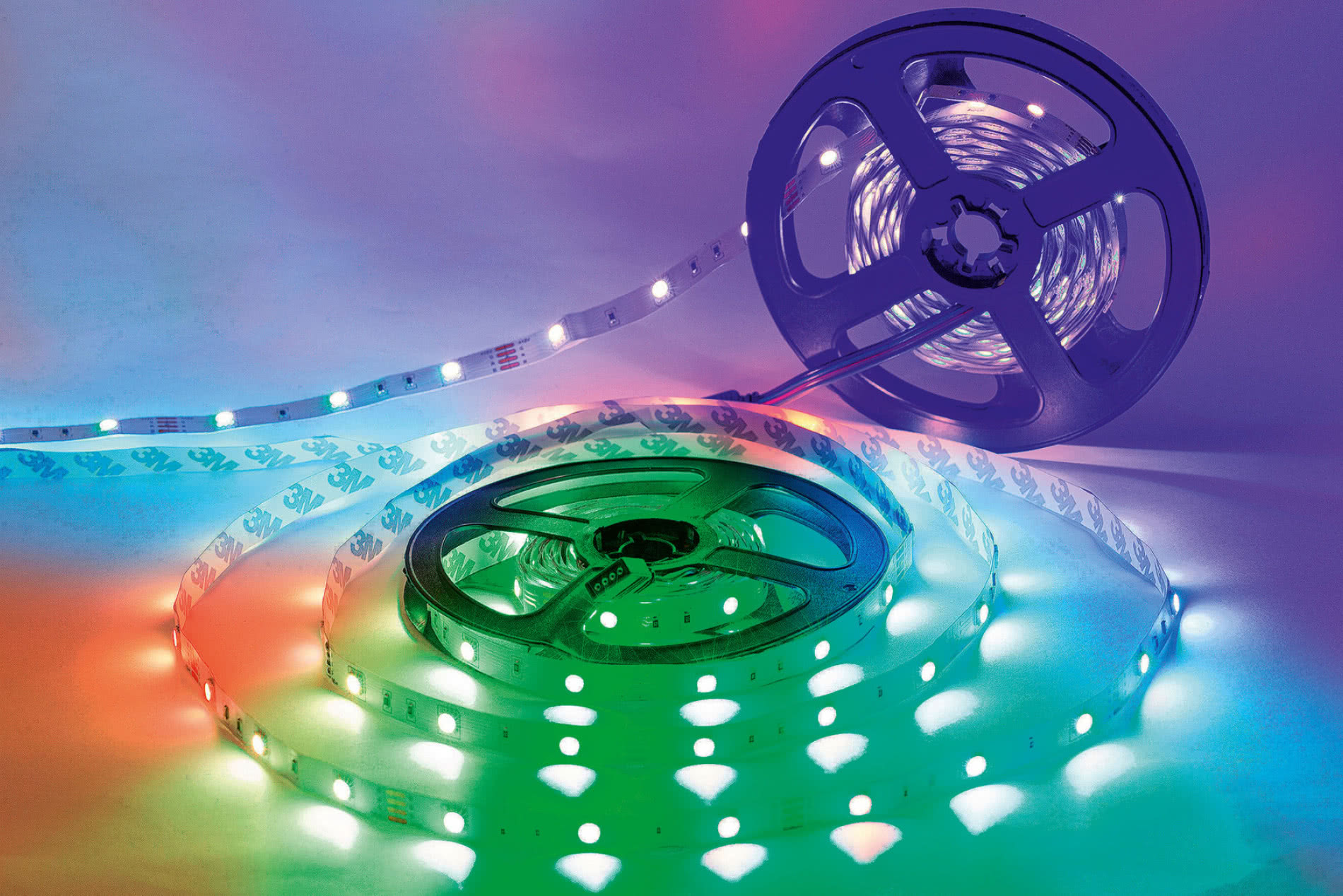 Oświetlenie LED - emitery, optyka i zasilanie 