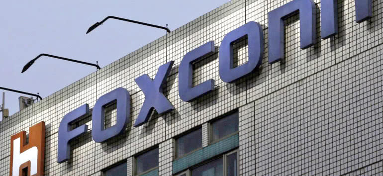 Foxconn zainwestuje 327 mln dolarów w Asia Pacific Telecom 