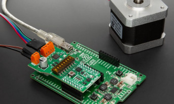 Moduł rozszerzający Click do sterowania 2-fazowymi bipolarnymi silnikami krokowymi