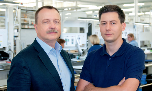 Dostarczamy niezawodne zasilanie w najnowszych technologiach dla wielu obszarów współczesnej techniki, mówią Krzysztof Lubianiec i Jakub Zręda z firmy Wamtechnik