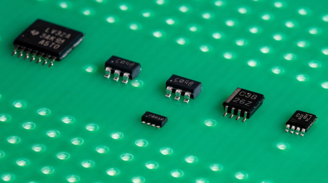 Programowalne układy logiczne ułatwiające tworzenie projektów prototypowych
