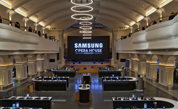 Samsung spodziewa się 4 mld dolarów ze sprzedaży w Indiach nowych smartfonów 