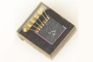 Miniaturowy czujnik promieniowania UVA/UVB w obudowie o wymiarach 2,2 x 2,0 x 0,7 mm