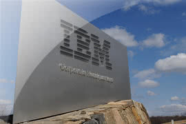 IBM rozważa sprzedaż półprzewodnikowego biznesu 
