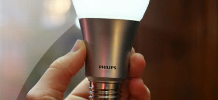 Philips rezygnuje z działu oświetleniowego 