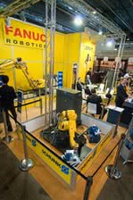 Na stoisku Fanuc Robotics oglądać można było szereg działających robotów przemysłowych