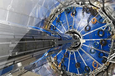 CERN wykorzysta polską technologię do pomiaru prędkości neutrin 