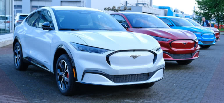 Ford tnie plany dotyczące fabryki akumulatorów do pojazdów elektrycznych 