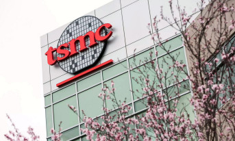 TSMC notuje w lutym spadek przychodów o 22%