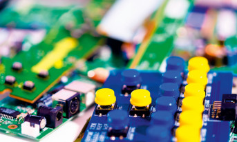Jak zapewnić integralność sieci zasilania na PCB?