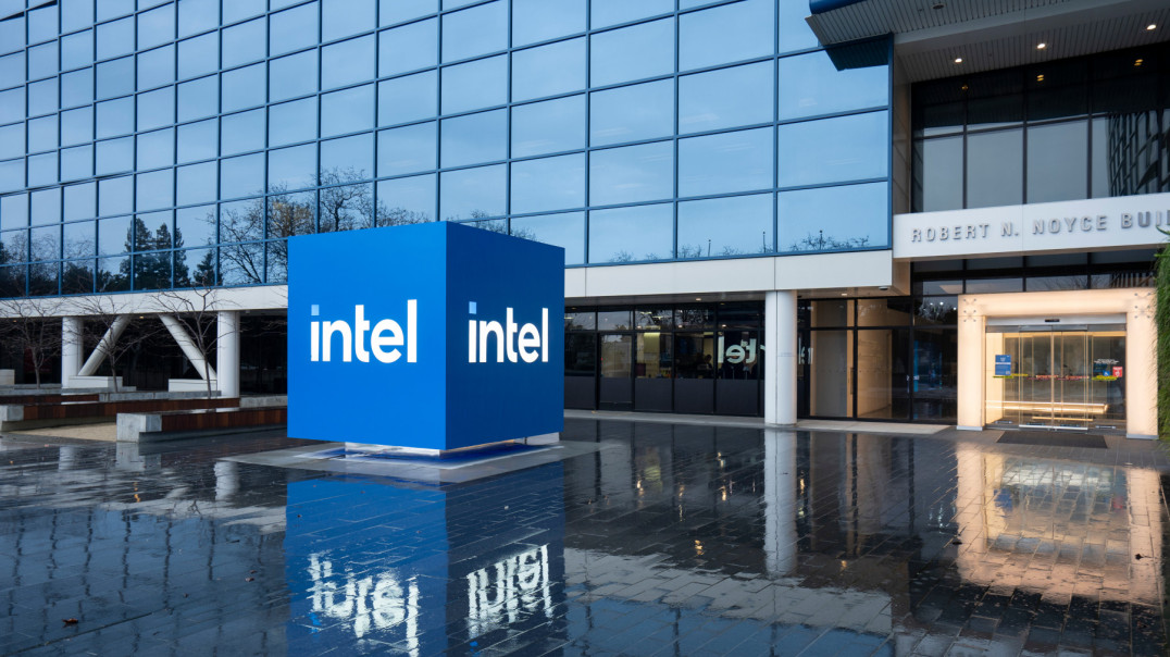 Intel zawiesza inwestycje w nowe fabryki chipów we Francji i Włoszech