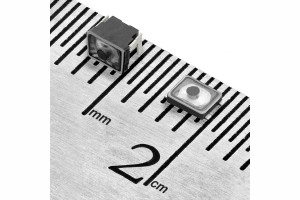 Miniaturowe przełączniki NanoT w wersjach top- i side-actuated o zróżnicowanej sile nacisku