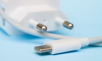 USB-C w zasilaniu szybko się umacnia