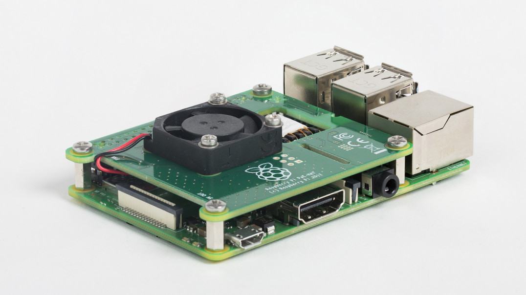 Farnell element14 udostępnia płytkę rozszerzającą dla Raspberry Pi - Power over Ethernet Hat