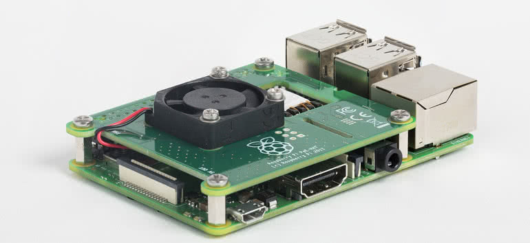 Farnell element14 udostępnia płytkę rozszerzającą dla Raspberry Pi - Power over Ethernet Hat 
