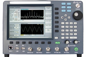 Tester radiokomunikacyjny R 8000