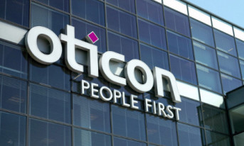 Oticon przeniesie produkcję aparatów słuchowych z Danii do Polski