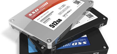 Dostawy SSD rosną kosztem dysków twardych i nagrywarek 