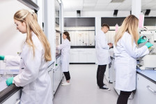 Noctiluca rozpoczyna testy materiału NCEIL u chińskiego producenta mikrowyświetlaczy OLED