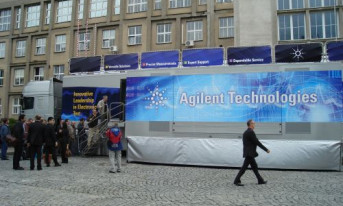 Mobilna wystawa sprzętu pomiarowego firmy Agilent Technologies