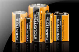 RS sprzedaje baterie przemysłowe Duracell 