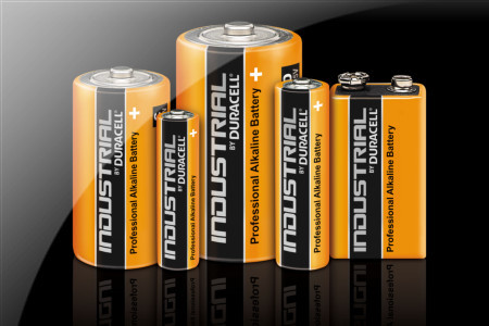 RS sprzedaje baterie przemysłowe Duracell