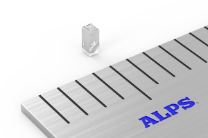 Soczewki asferyczne o wymiarach 1,5 x 0,8 x 0,6 mm do transceiverów optycznych