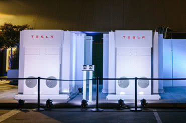 Tesla zbuduje w Kalifornii największy na świecie magazyn energii 
