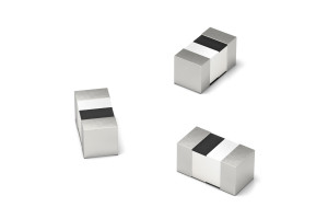 Małogabarytowe, wielowarstwowe cewki ceramiczne SMD z oznaczeniami polaryzacji