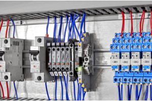 Elektroniczne wyłączniki zabezpieczające PTCB eFuse