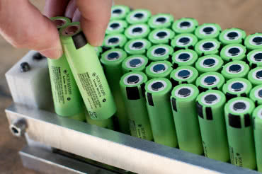Ceny baterii litowo-jonowych nadal spadają 