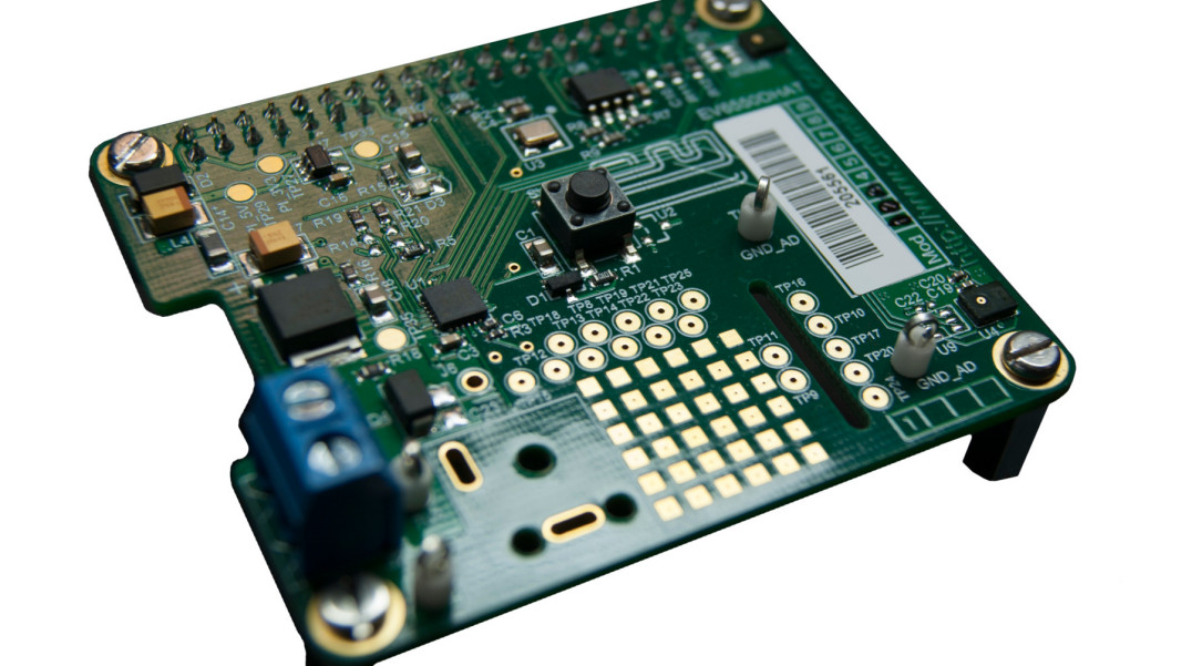 Nakładka HAT do Raspberry Pi z zaawansowanym koderem-dekoderem audio CMX655D