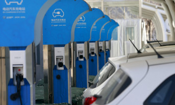 Unimot zajmie się ładowarkami do pojazdów elektrycznych
