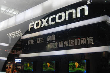 Foxconn chce już 20% Sharpa 