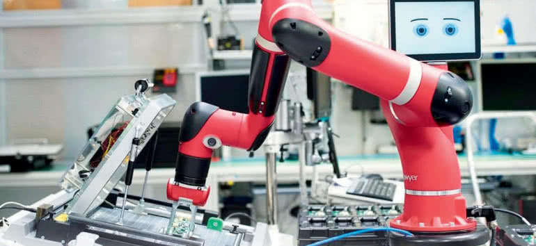 Robotyzacja i automatyzacja w procesie produkcji elektroniki 