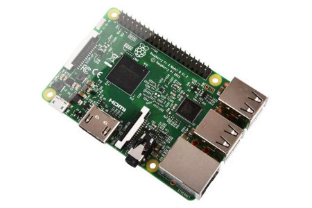 Raspberry Pi 3 ma 64-bitowy procesor i wbudowane Wi-Fi