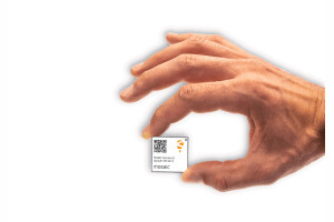Precyzyjny odbiornik GNSS z obsługą różnych konstelacji satelitów i mechanizmami kontroli błędów