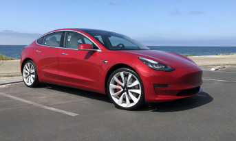 Tesla rozpoczęła w Chinach przyjmowanie zamówień na Model 3