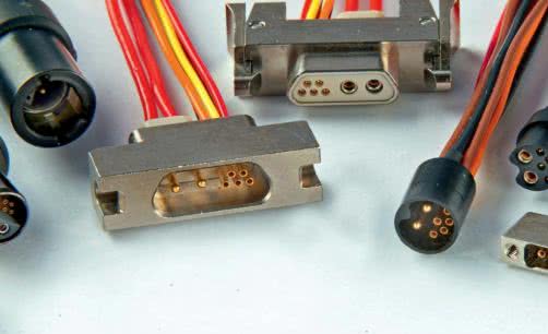 Złącza sygnałowe dla elektroniki - miniaturyzacja i innowacyjność podstawą rozwoju rynku