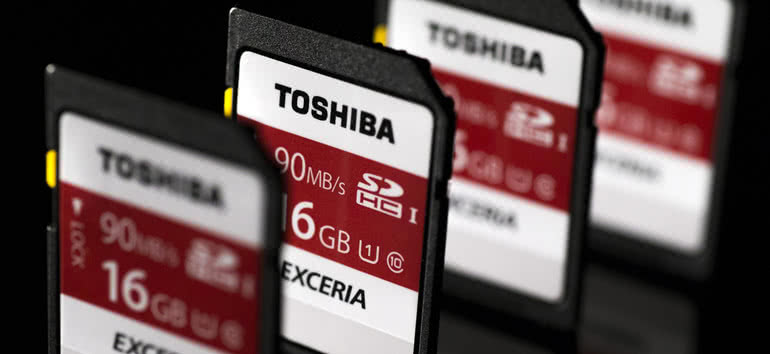 Google, Amazon i Apple dołączają do rywalizacji o pamięciową jednostkę Toshiby 