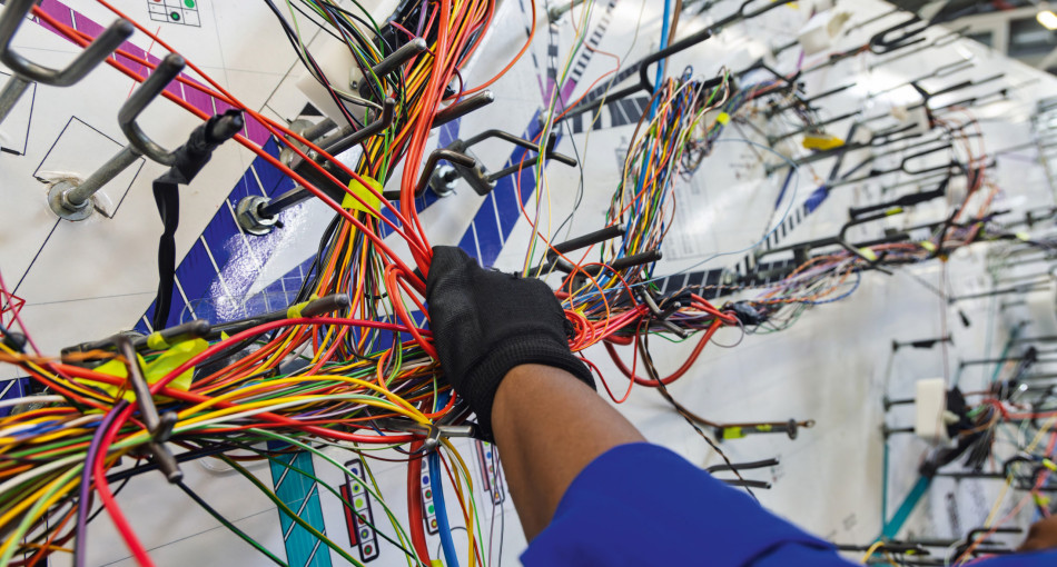 Producenci oraz dostawcy wiązek kablowych